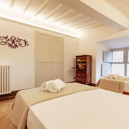 Palazzo Chigi Zondadari Apartamento