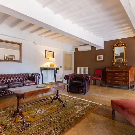 Apartment Palazzo Chigi Zondadari *